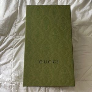 Green Gucci box